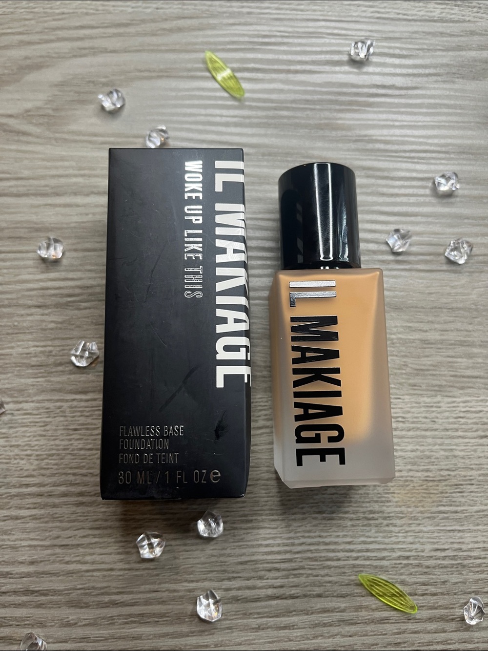IL MAKIAGE I woke up like this Foundation - SHADE 140